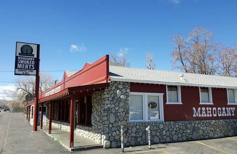 Mahogany Smoked Meats Bishop California