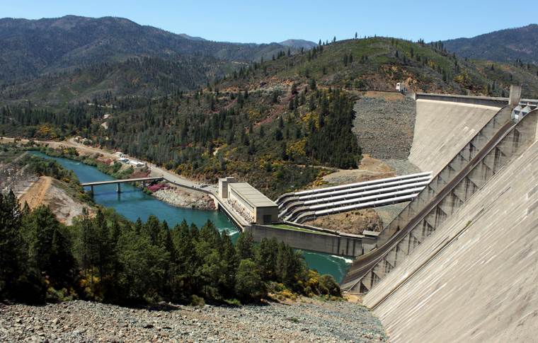 Lake Shasta Dam