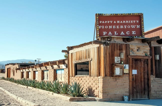 Pappy & Harriet's Palace