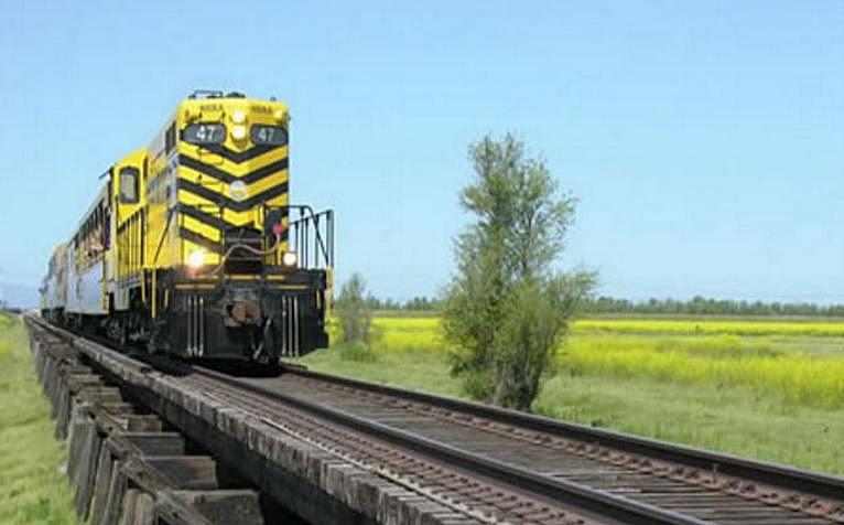 Sacramento River Train