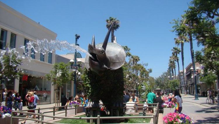 Third Street Promenade Santa Monica Day Trip