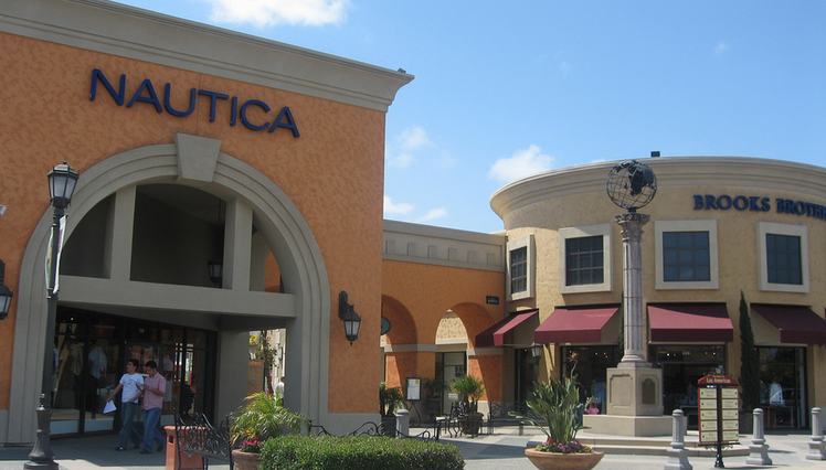 NAUTICA  Plaza Las Americas