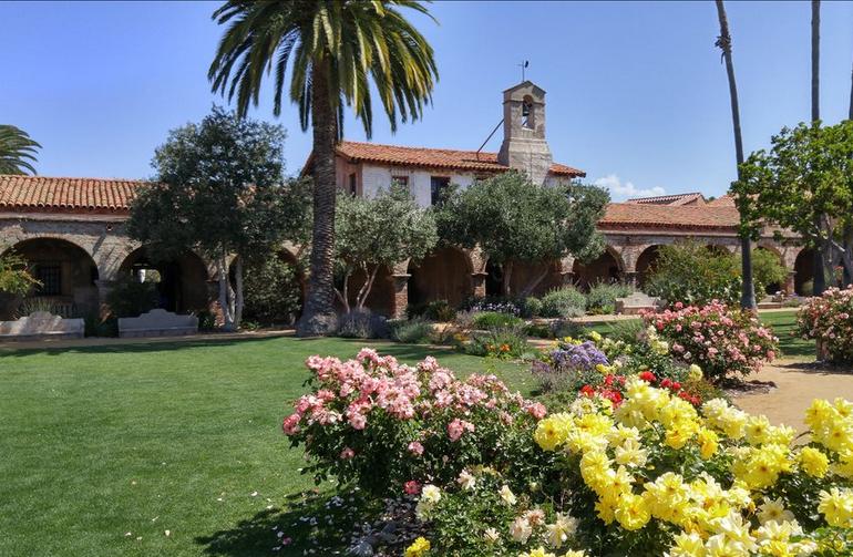 are dogs allowed at mission san juan capistrano