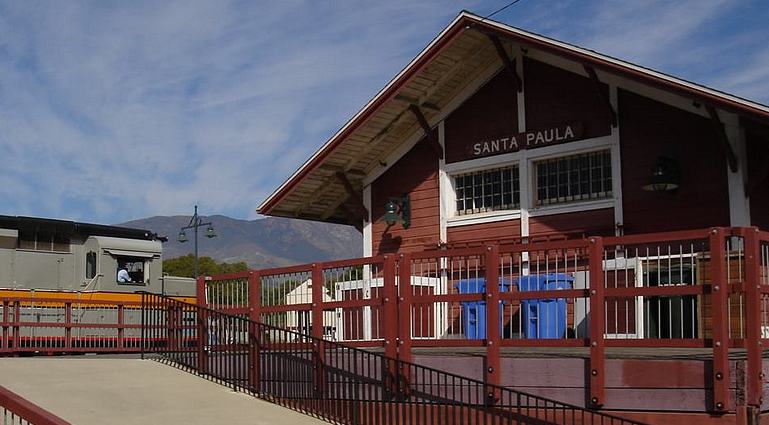 Santa Paula Train Station