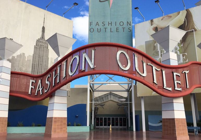 Michael Kors Outlet - Picture of Fashion Outlets of Las Vegas, Primm -  Tripadvisor