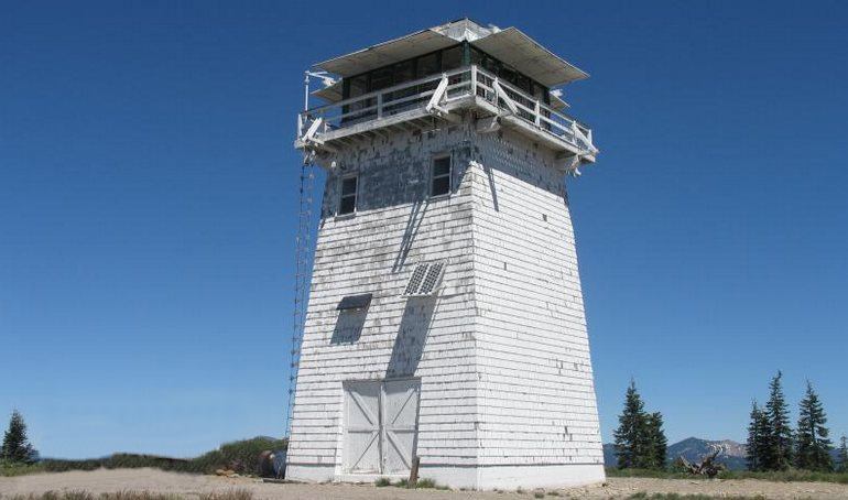 California Lookout Tower and Guard Cabin Camping