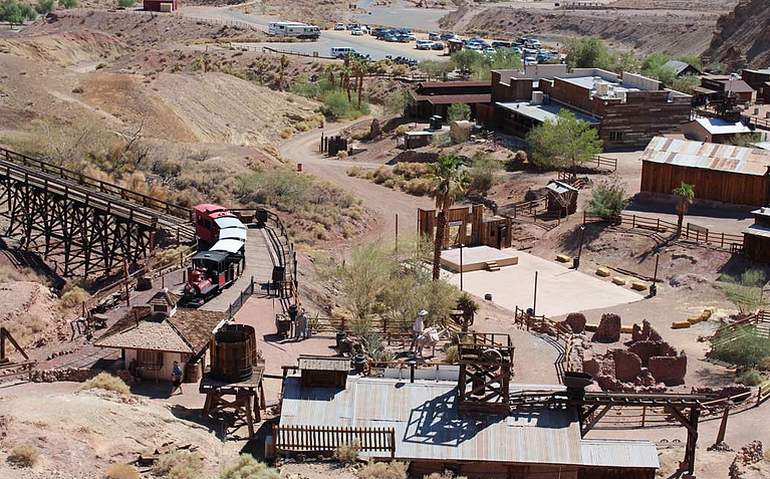 calico ghost town camping