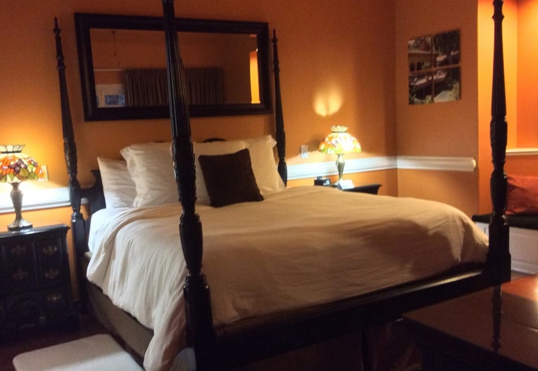 Sycamore Springs Resort Guest Room