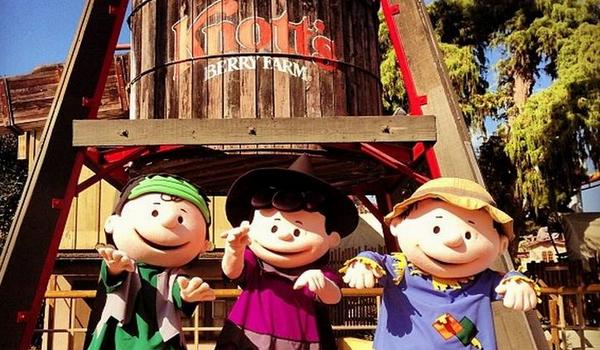 Knott's Berry Farm Camp Spooky