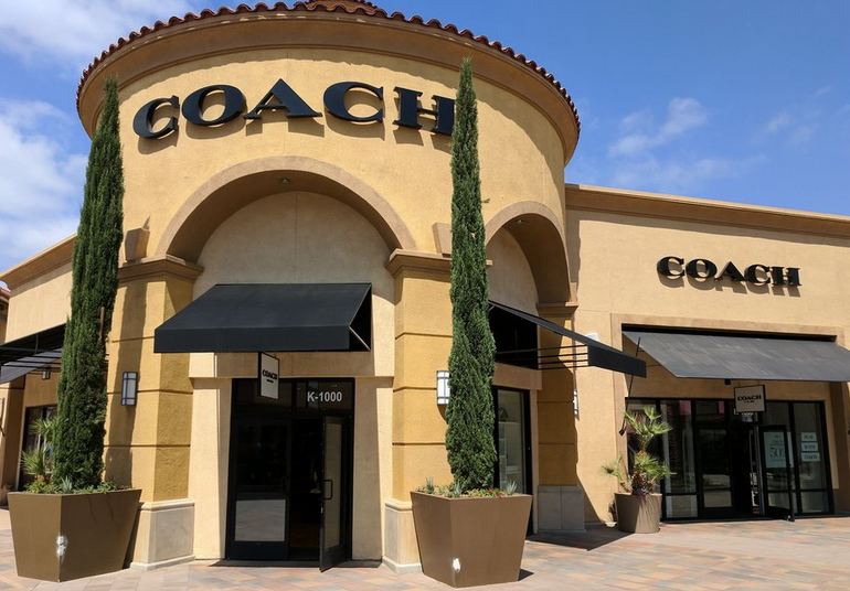 Desert Hills Coach Store
