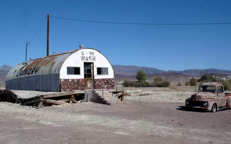 Tecopa abandoned Laundry