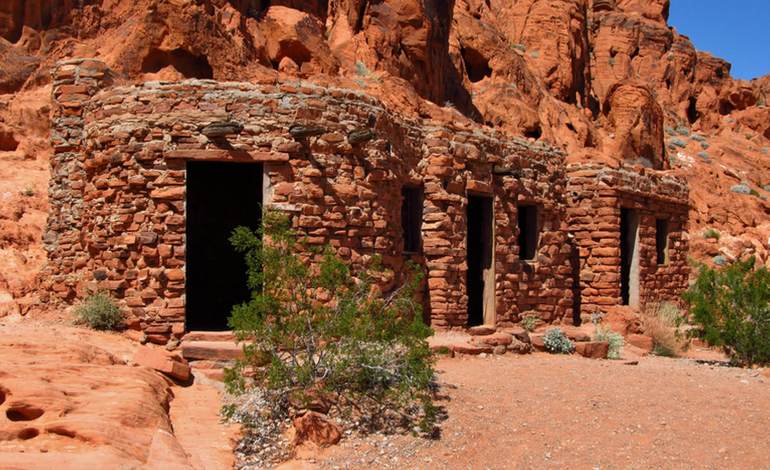 Cabins Valley of Fire State Park