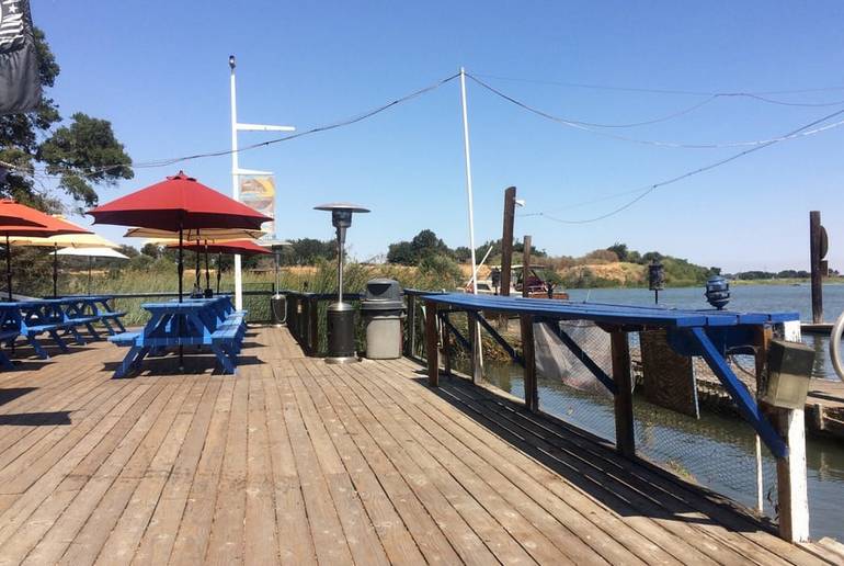 Heidi's Outrigger Marina and Saloon