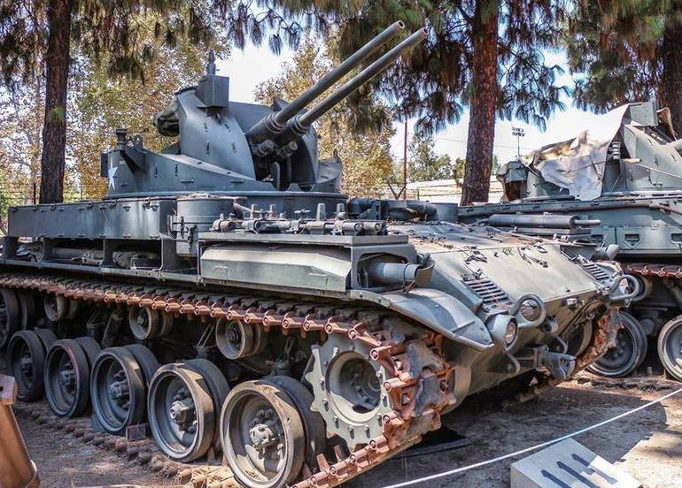 military tank museum california