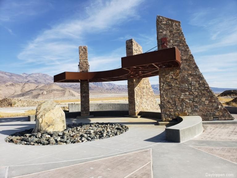 Owens Lake Trails Plover Wing Plaza Near Lone Pine