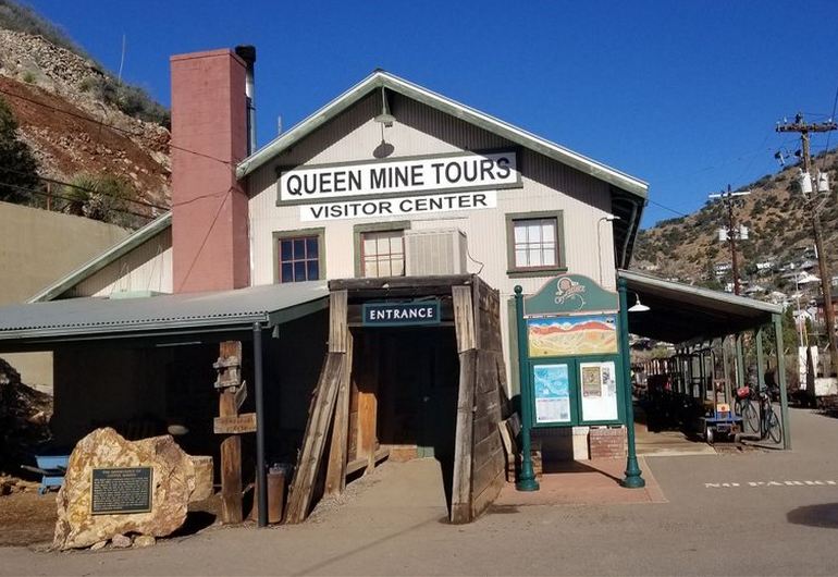 queen mine tour in bisbee