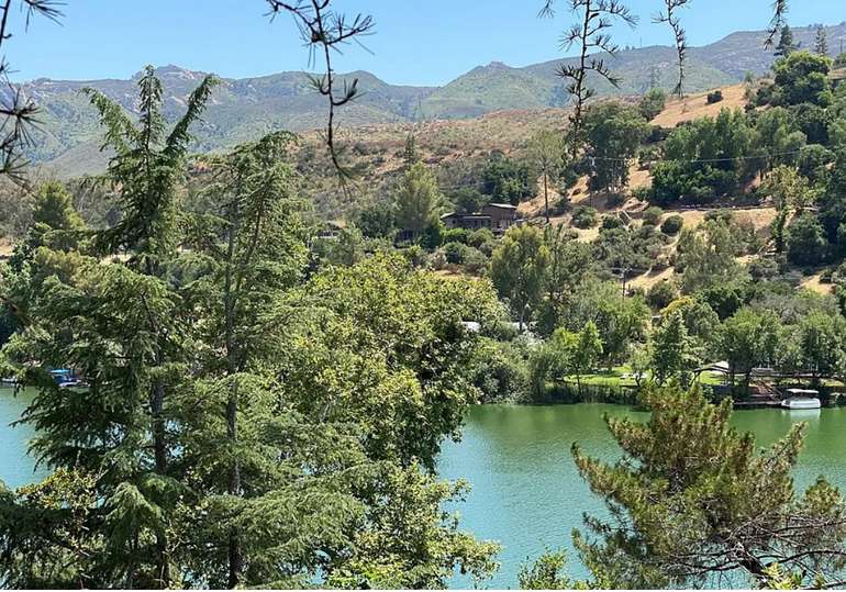 Malibou Lake Agoura Hills 