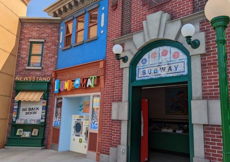 interactive Sesame Street Neighborhood